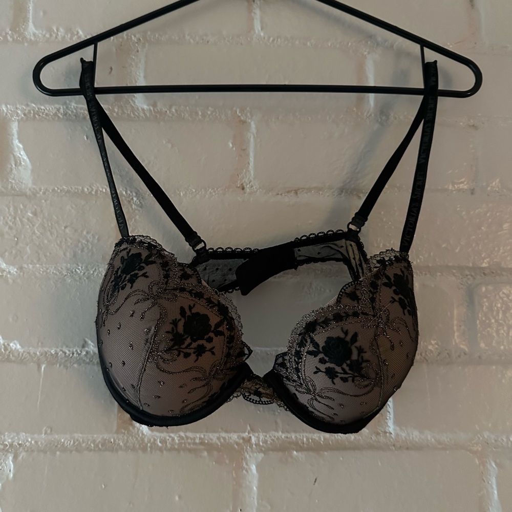 Victoria's Secret Black Floral Lace Bra